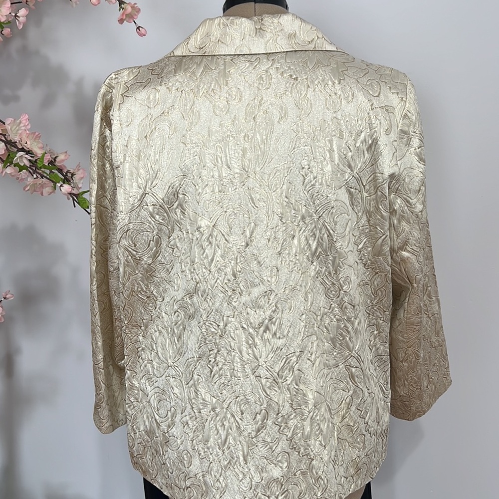 Gold jacket - Picture 5 of 5